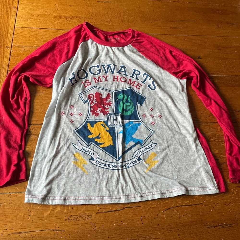 Harry Potter long sleeve Hogwarts tee